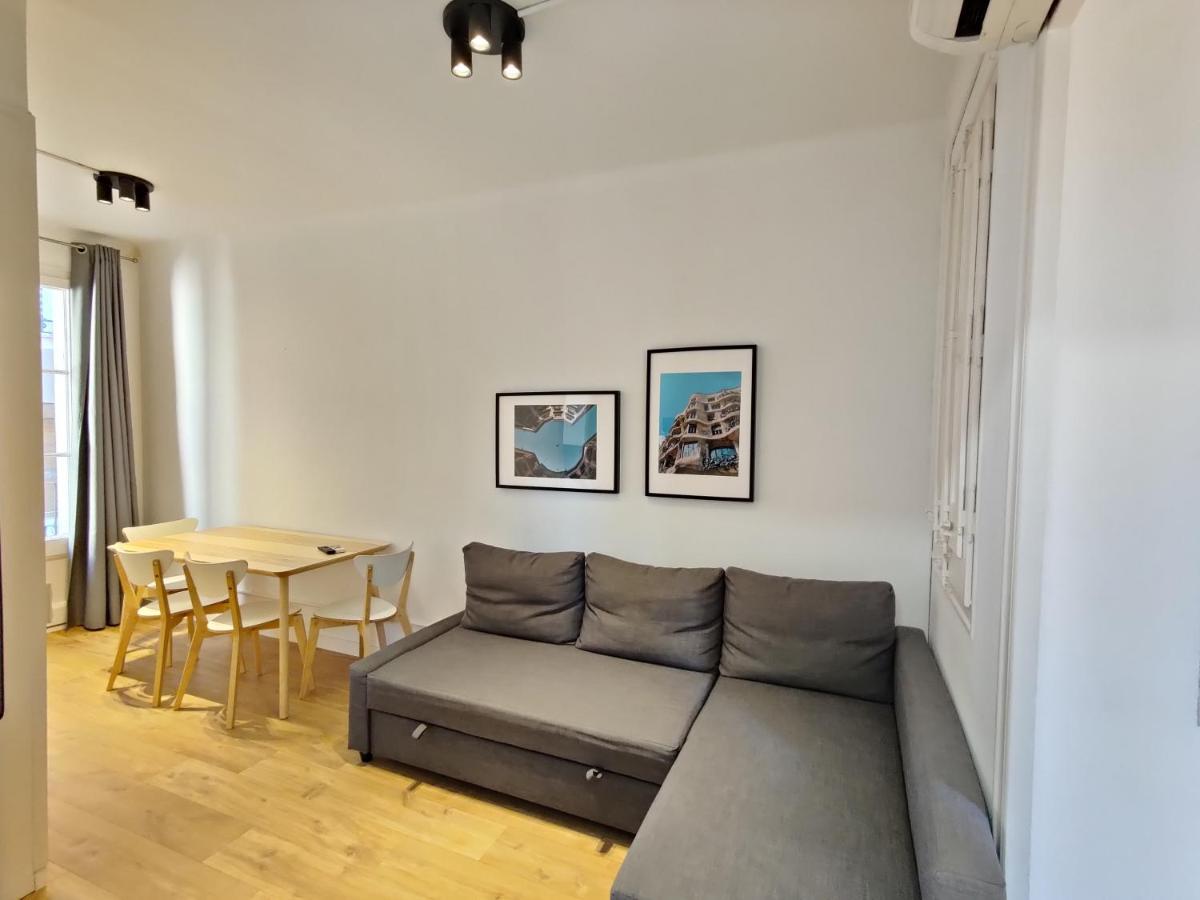 Cozy Apartment In Gracia บาร์เซโลนา ภายนอก รูปภาพ