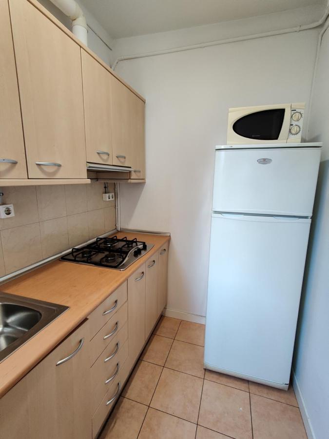 Cozy Apartment In Gracia บาร์เซโลนา ภายนอก รูปภาพ